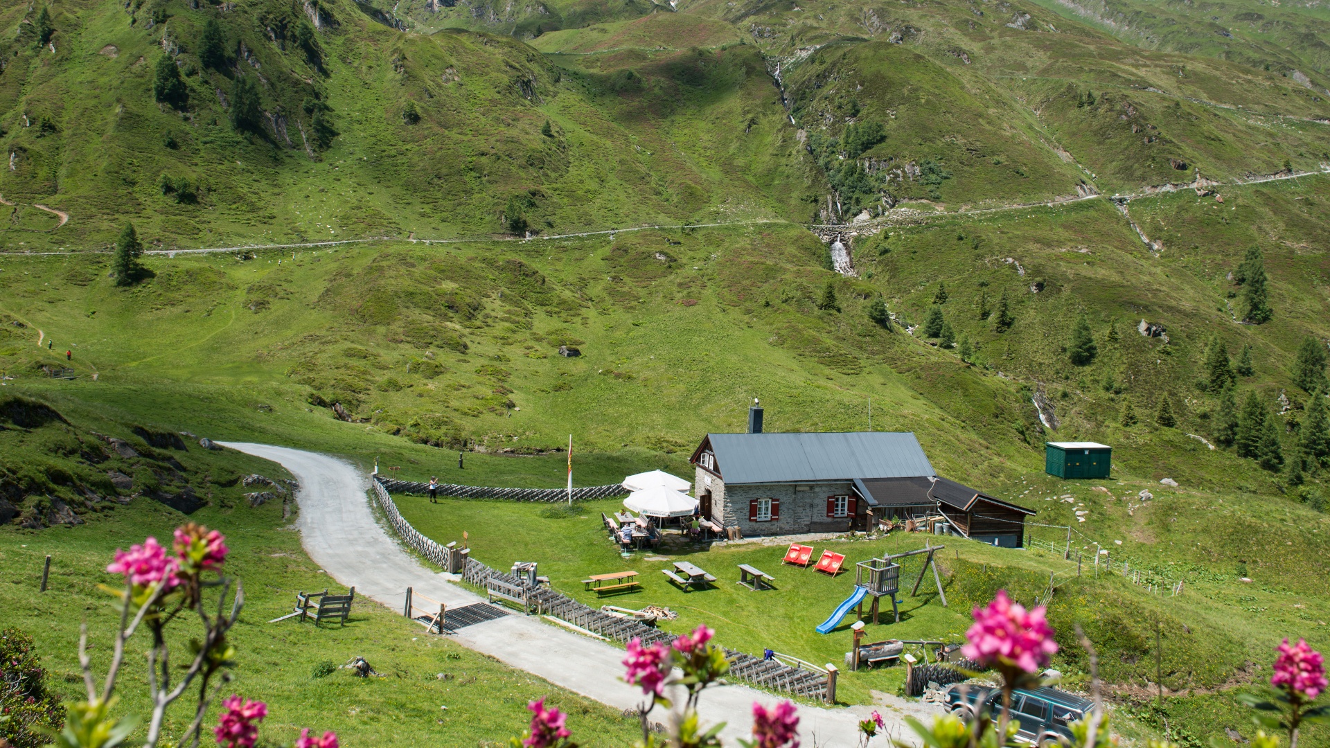 Idyllische Salzburger Hütte am Kitzsteinhorn