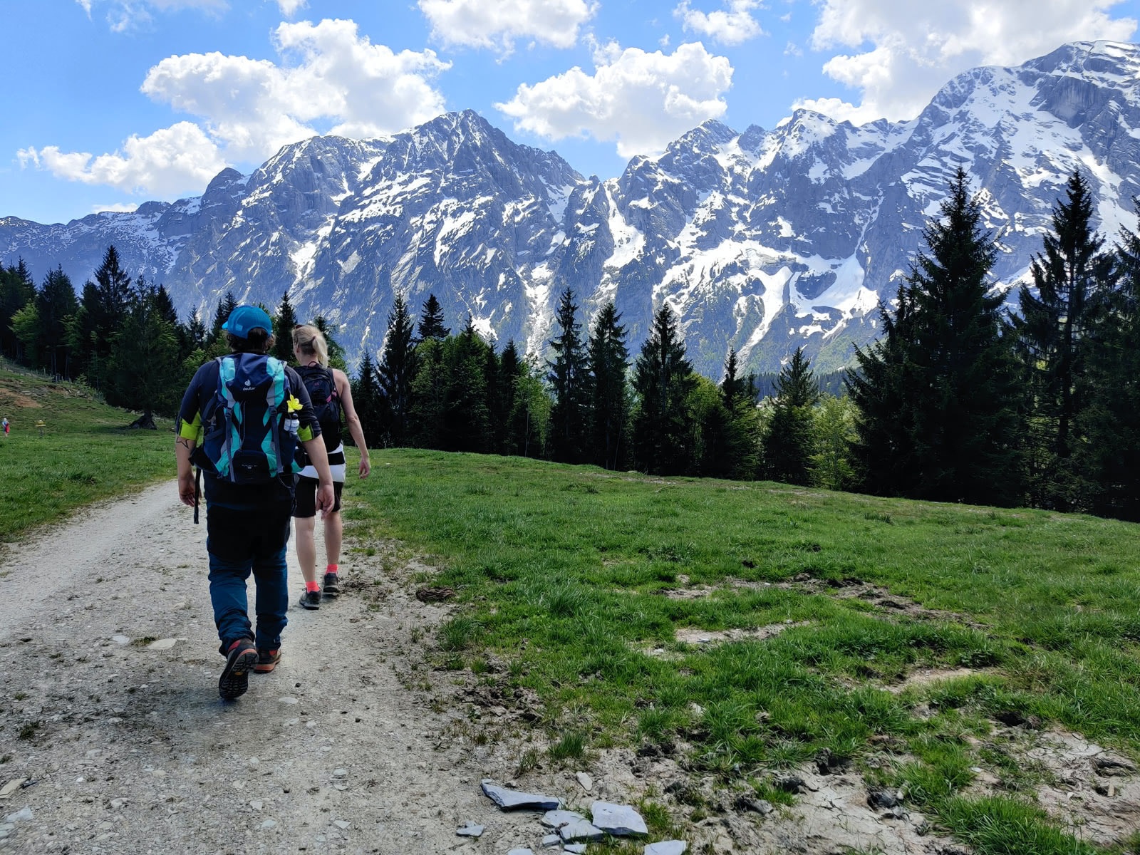 The east face of the Hoher Göll offers an impressive backdrop.