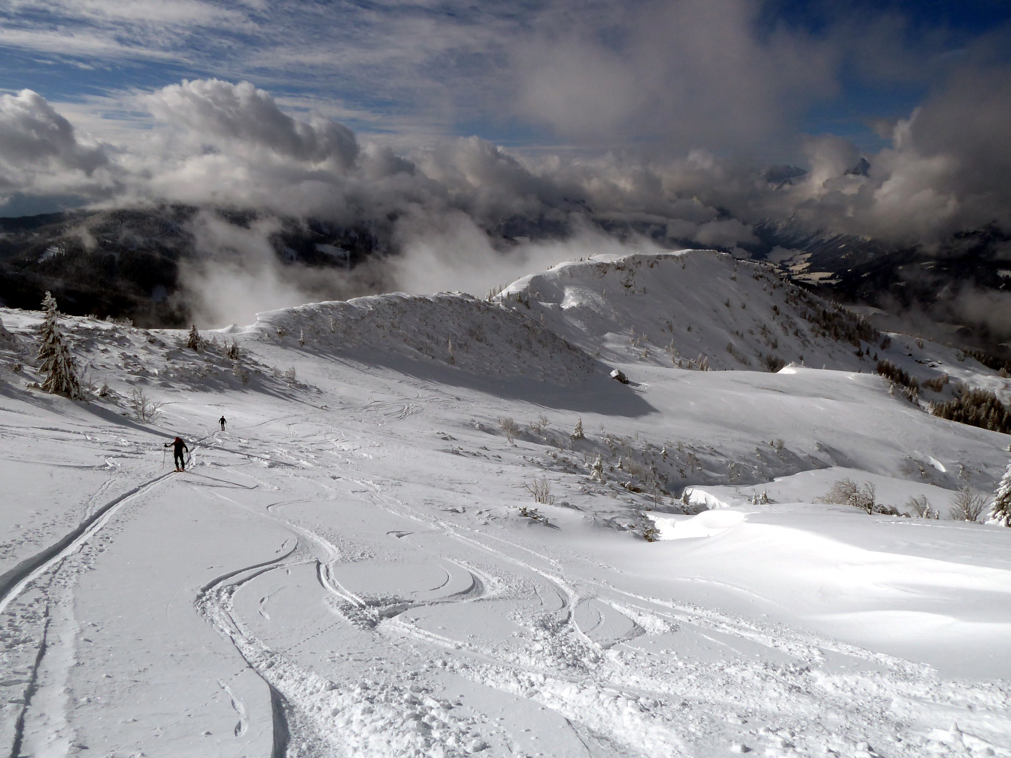 The last 300 meters of elevation to the Kampl. The Mahdriedl in the center of the image is already a worthwhile destination.