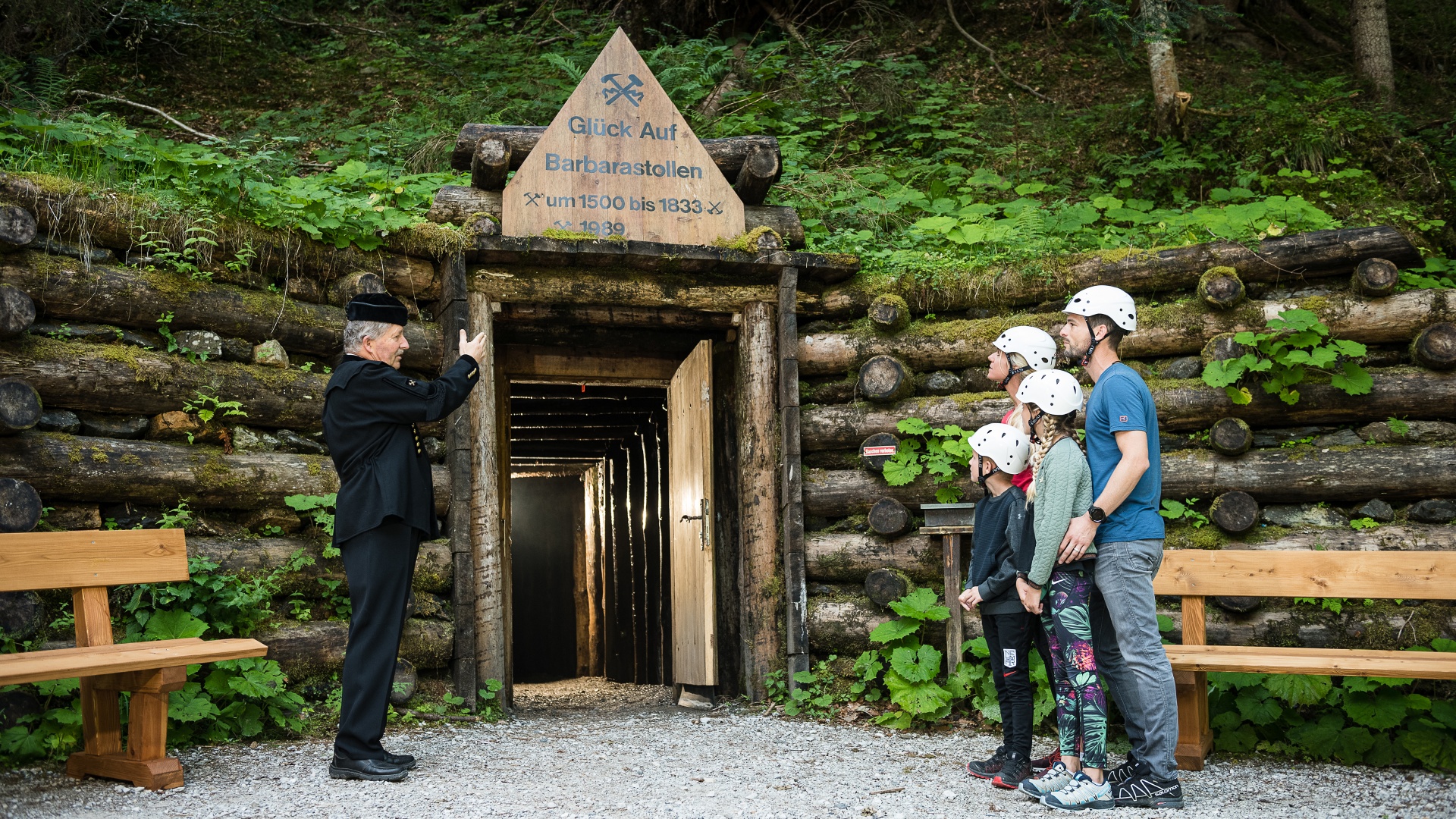 Eingang zum Schaubergwerk Leogang – Barbarastollen