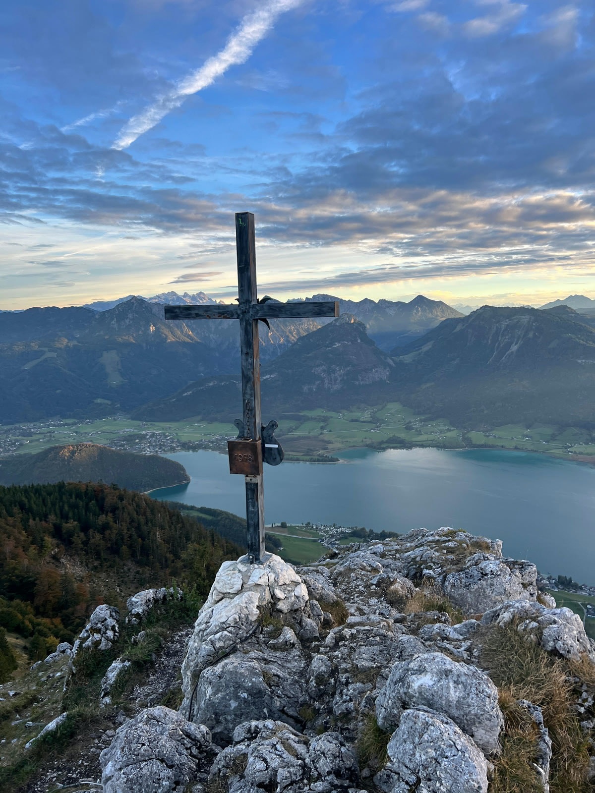 Sunset hike from St. Wolfgang to Vormauerstein