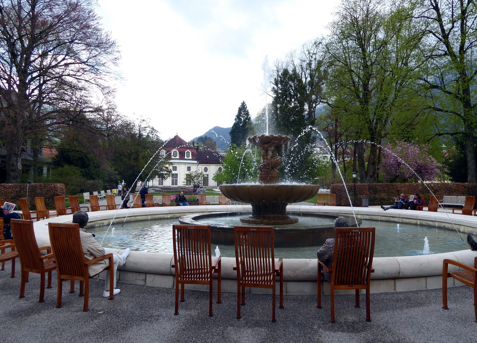 Take a deep breath in the Royal Spa Garden in Bad Reichenhall.