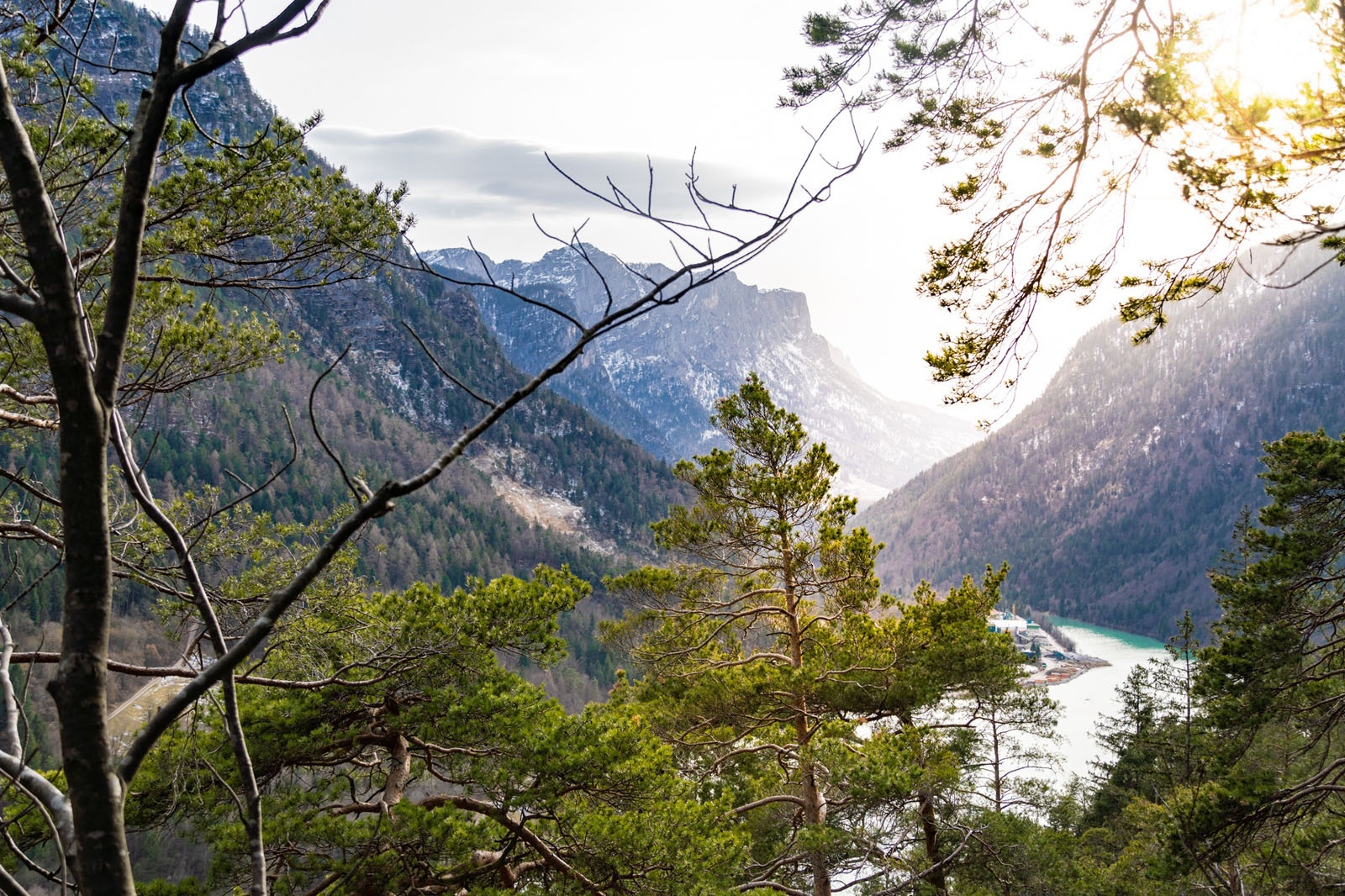 View from the hiking path on Müllnerhorn to the Saalachsee